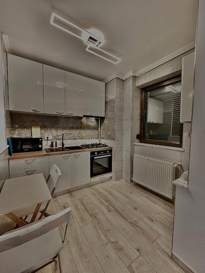 Shiro Apartment Букурещ Екстериор снимка