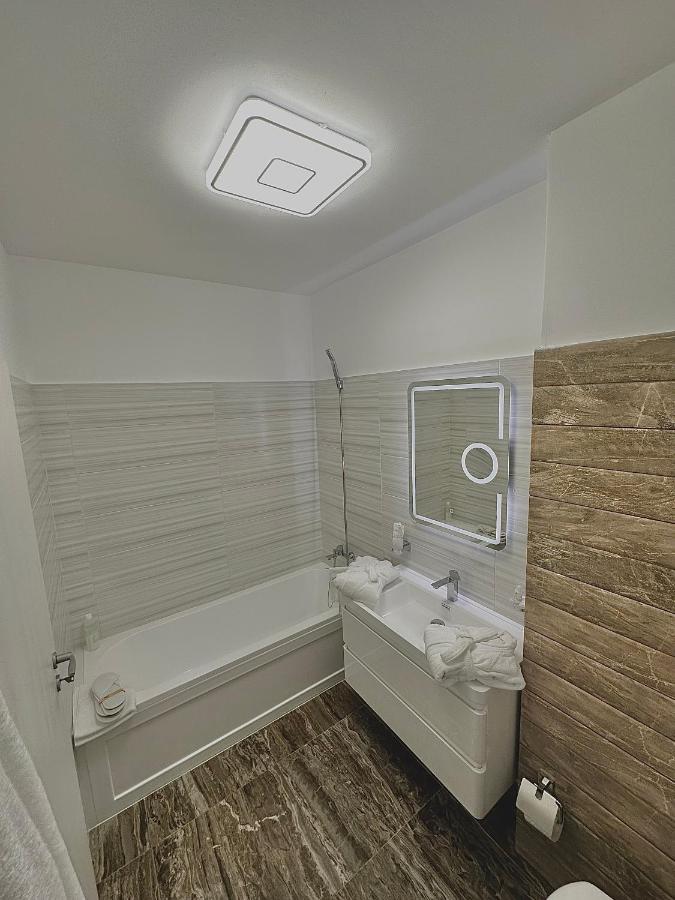 Shiro Apartment Букурещ Екстериор снимка