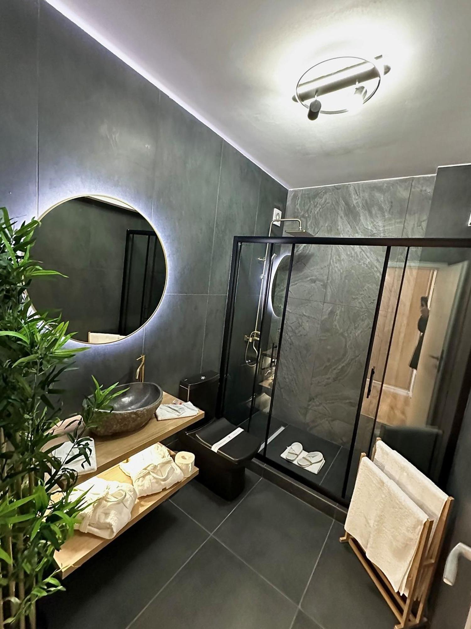 Shiro Apartment Букурещ Екстериор снимка